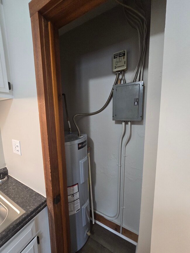 Photo - 11 N Lake St Unit 1