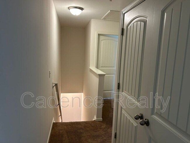 Photo - 204 Jordan Ln Unit D