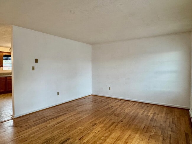 Photo - 236 Nottoway Dr