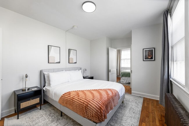 Photo - 4000 Vine St Unidad ID1468520P