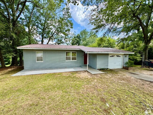 Building Photo - Cozy and Convenient - 2 bedroom home in We...