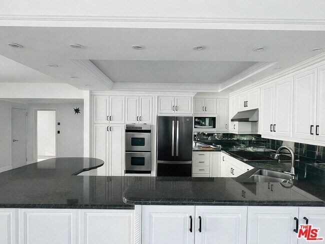 Photo - 17366 Sunset Blvd Unit 105