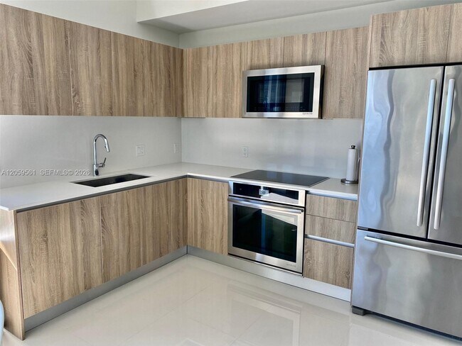 Photo - 2960 NE 207th St Unit 517