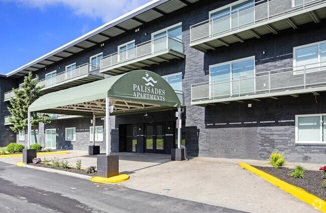 Building Photo - Palisades Apartments