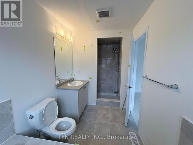 Photo - 20 Selection Hts