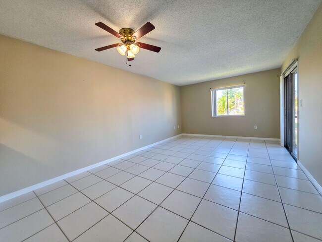 Photo - 6106 Forest Hill Blvd Unit 207