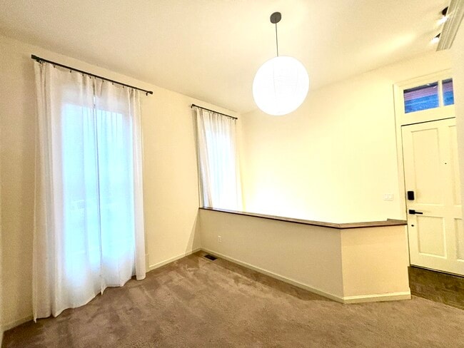 Extra Office Space - 2325 S 10th St Unit A