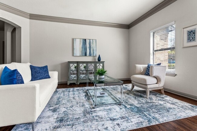 Avenues at Northpointe - Living Space - Avenues at Northpointe Apartments