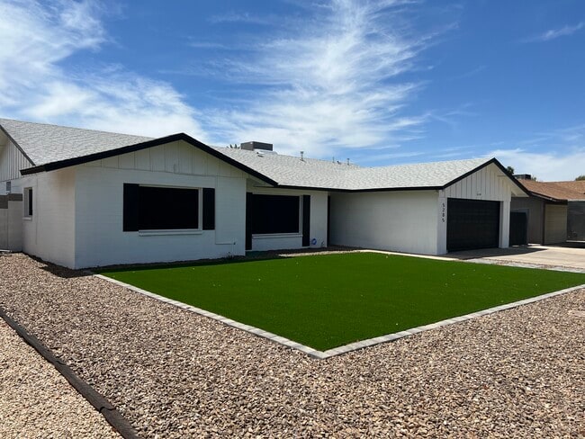 Building Photo - 5205 W Crocus Dr Rental