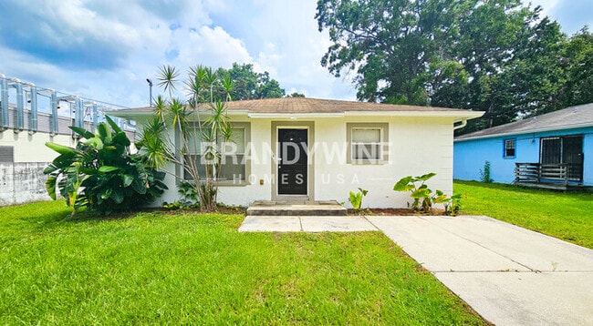Building Photo - 3919 E Clifton St Rental