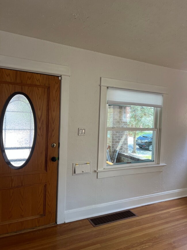 Photo - 821 Harrison St