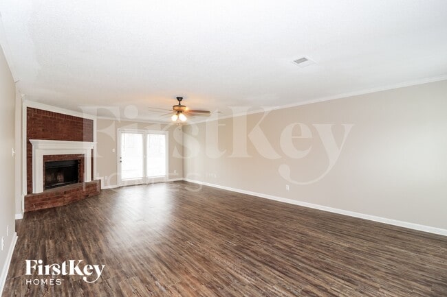Photo - 1816 Cheshunt Ln