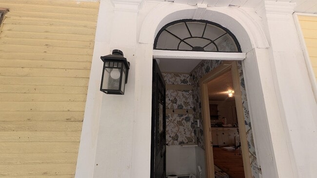215 Bay Rd Unit 2