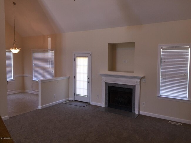 Photo - 701 Mandolin Ln