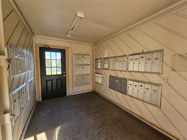 Photo - 12600 Melville Dr Unit 321B