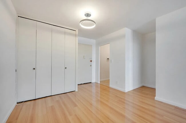 Photo - 39-65 52nd St-10E Unidad 10E