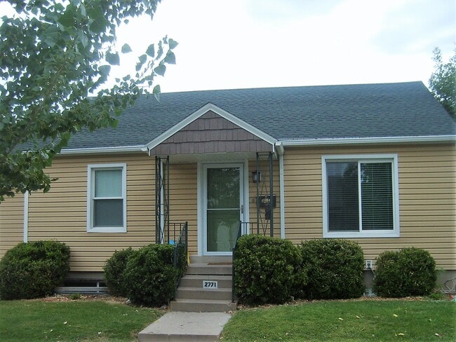 Building Photo - 2771 S Lake St Unit #1