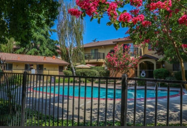 Building Photo - Pacific Oaks Apartments