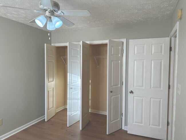 Photo - 1325 Trent Blvd