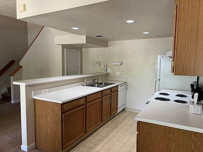 Photo - 2 Bed / 2 Bath Fort Collins Condo Near CSU with Patio & Washer/Dryer