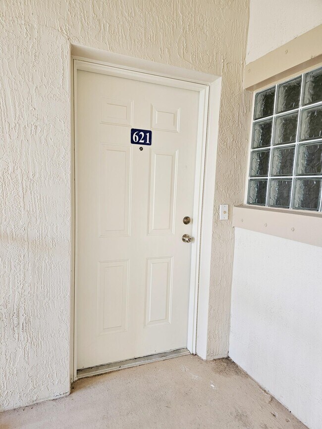 Photo - 1157 Golden Lakes Blvd Unit 621
