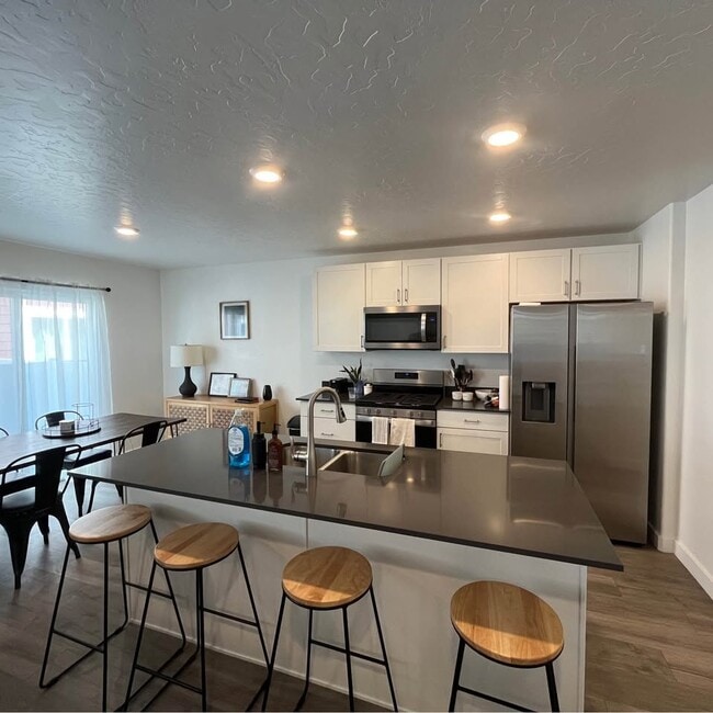 Photo - 368 N Passage Ct