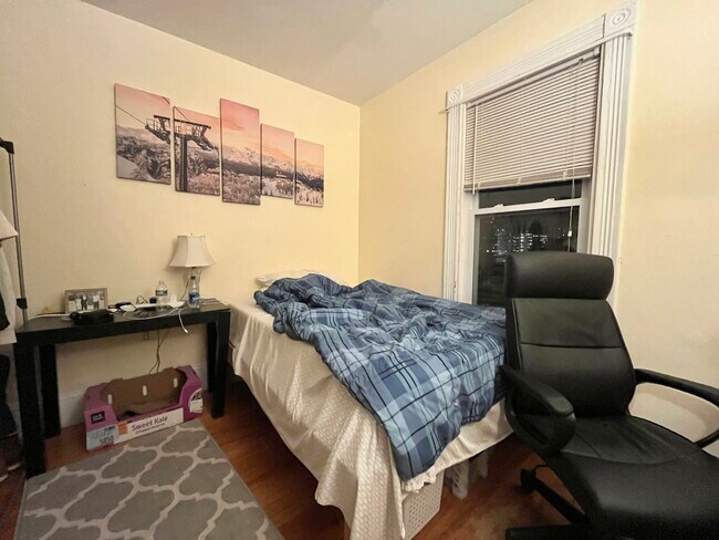 Photo - 168 Hillside St Unidad 2