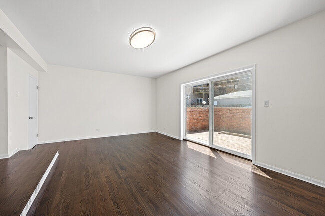 Photo - 1615 W Greenleaf Ave