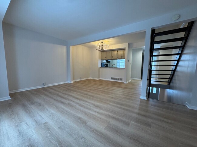 Photo - 4429 Heritage Dr