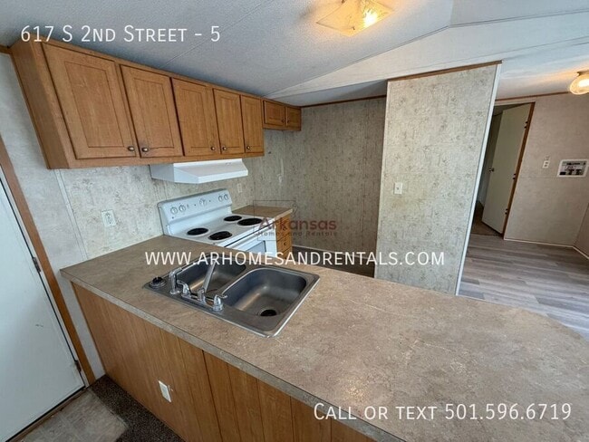 Photo - 617 S 2nd St
