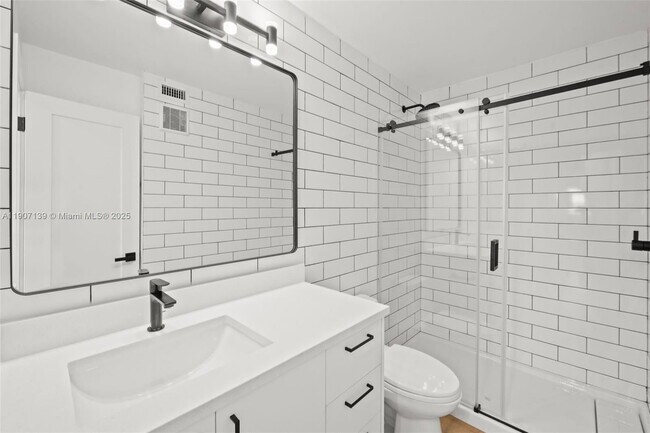 Photo - 8107 SW 72nd Ave