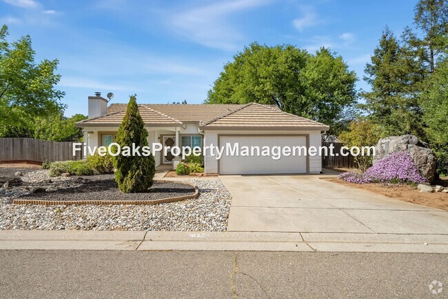 Building Photo - 3301 Burberry Way Rental