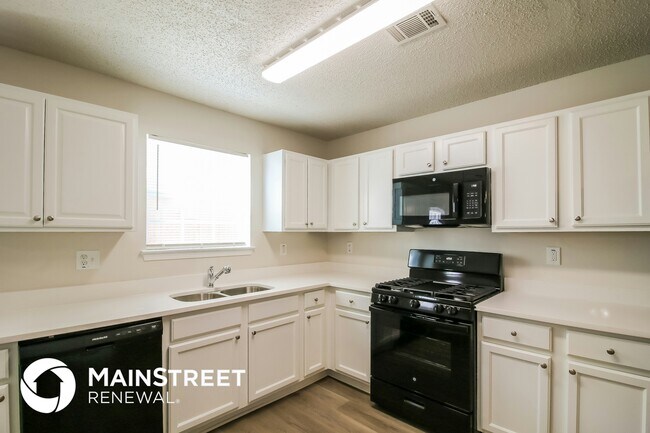 Photo - 225 Colser Drive