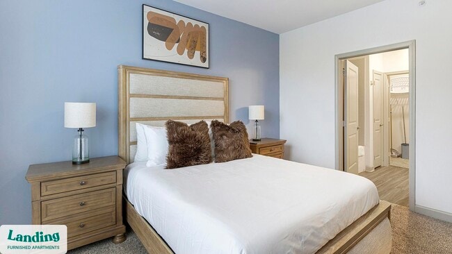 Photo - 2800 NE Green Oaks Blvd Unidad 2209