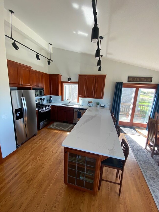 Photo - LONG BEACH VACATION HOME BY THE MONTH - VI...