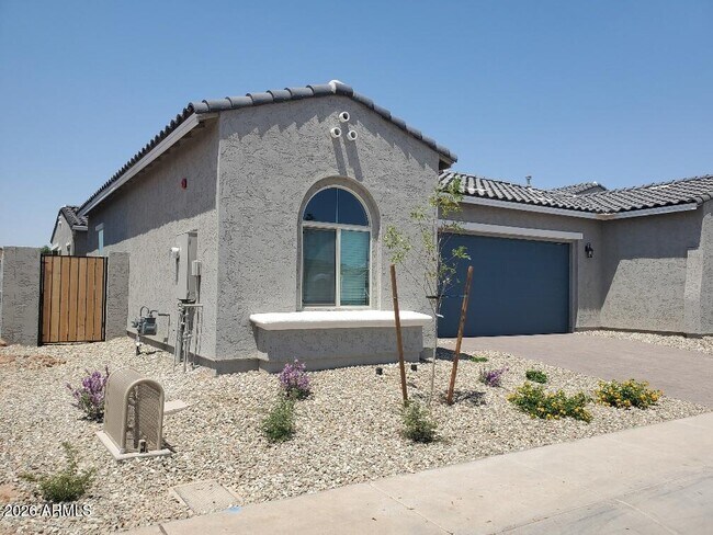 Photo - 1910 N 141st Ave