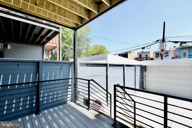 Photo - 1623 Marion St NW