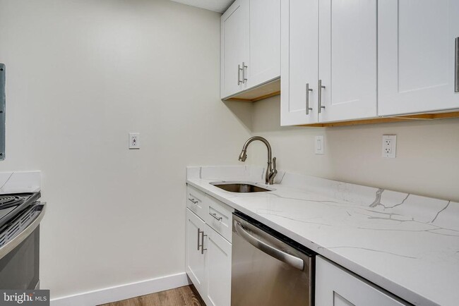 Photo - 1816 New Hampshire Ave NW Unit 310