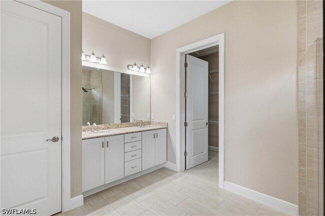 Photo - 4722 Formosa Dr