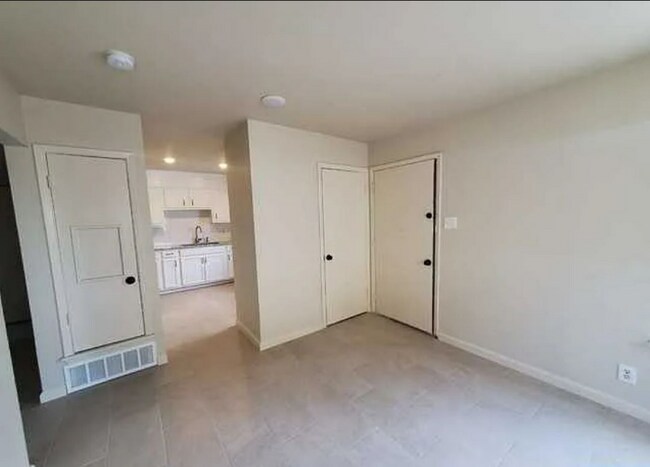 Photo - 607 W Byrd Blvd