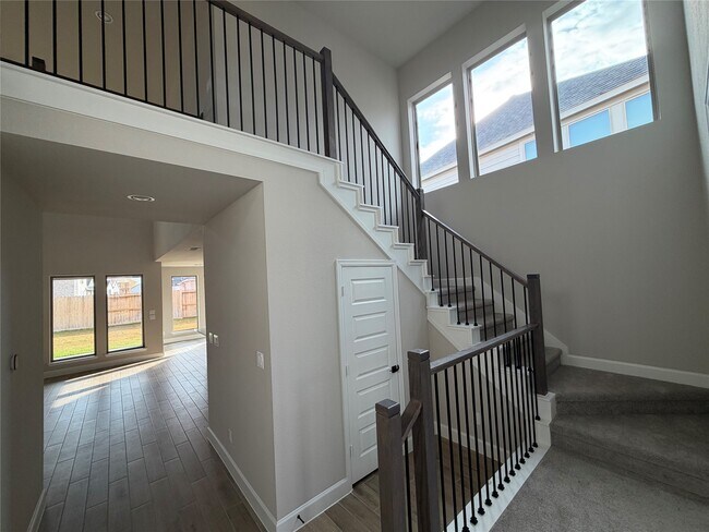 Photo - 30930 Vintage Crk Ln