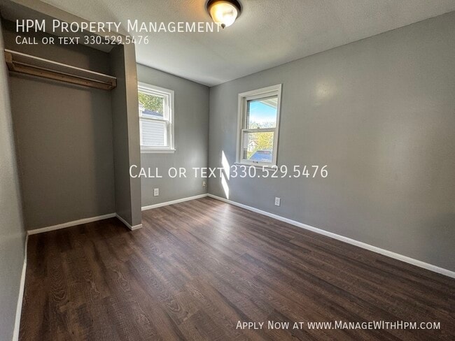 Photo - 2340 22nd St NE