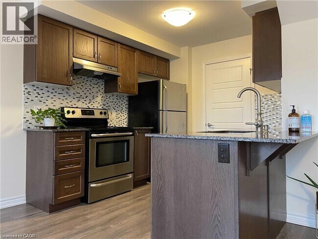 Photo - 86 Daylily Ln