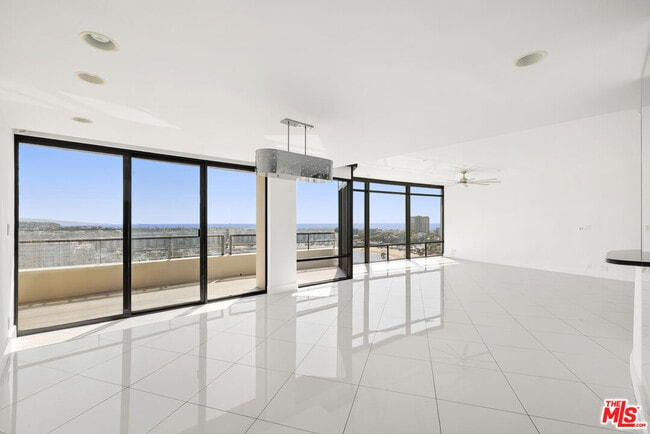 Photo - 4267 Marina City Dr Unit PH 4