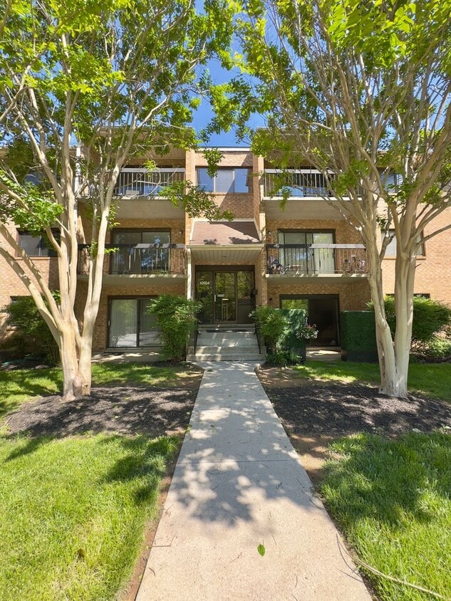 Charming 2Bed/2Bath in Cockeysville Neighb... - Charming 2Bed/2Bath in Cockeysville Neighb...