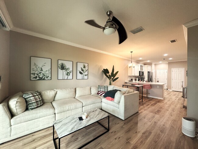 Photo - Hillcroft Drive