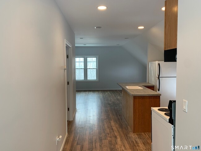 Photo - 223 Kent Rd