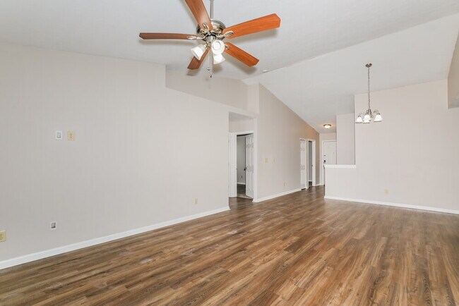 Photo - 11550 Ross Common Dr