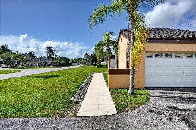 Photo - 15660 SW 152nd Pl