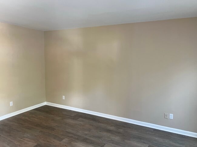 Photo - 117 Langley Dr